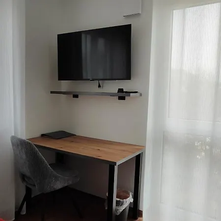 公寓 Doppel-zweibettzimmer Mit Balkon