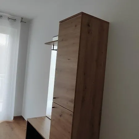 Doppel-zweibettzimmer Mit Balkon *