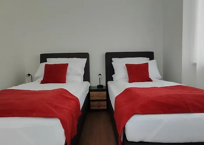 Doppel-zweibettzimmer Mit Balkon Appartement *